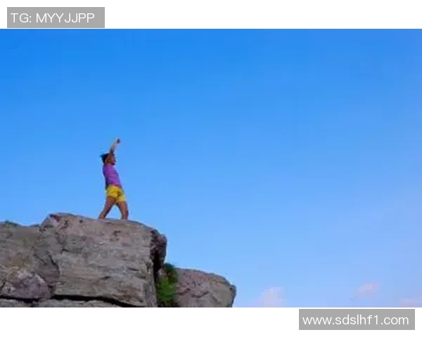 杭州攀岩队在极限运动联赛中的灵活性表现分析与点评