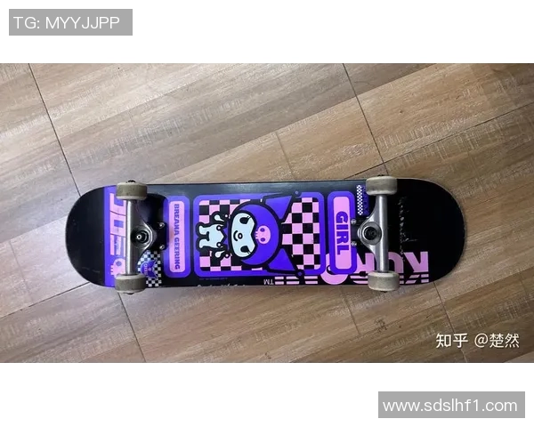 武汉滑板队与南京滑板队赛后复盘探讨灵活性表现与战术调整分析